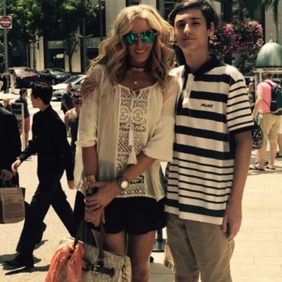 Meet your Posher, Rose Mary. - Picture 3 of 9